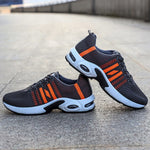 New Mesh Male Shoes  Spring Casual Men Sneakers Flyknit Sweat-Absorbant Fashion men walking footwear Tenis Feminino Zapatos